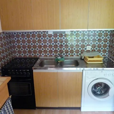 Spacieux Au Pied Des Pistes Avec Parking Et Balcon - Fr-1-573-38 Daire *